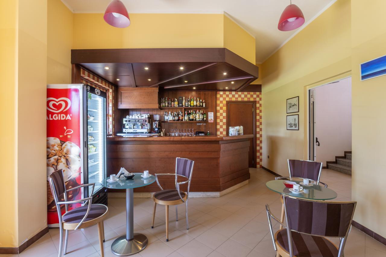 Rodia Inn Oristano Exterior foto