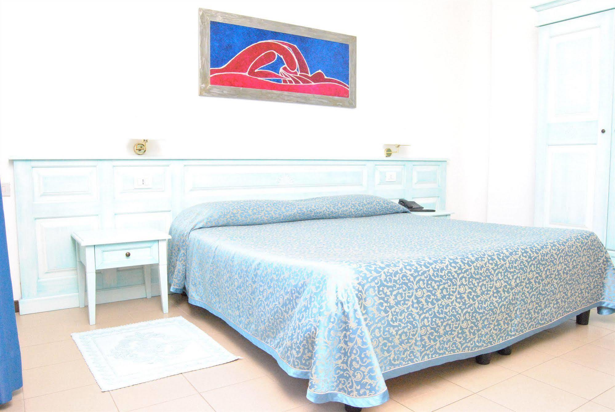Rodia Inn Oristano Exterior foto